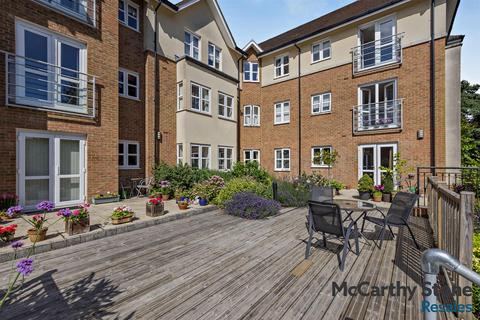 2 bedroom apartment for sale, The Fallows, Fairfield Road, East Grinstead, West Sussex, RH19 4QD