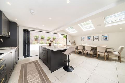 5 bedroom house for sale, Orbel Street, London SW11