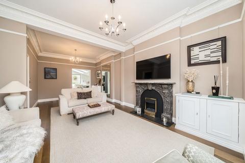 5 bedroom house for sale, Orbel Street, London SW11