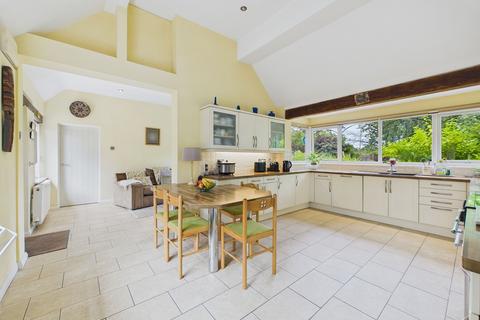 undefined, Parkgate Road, Mollington, CH1