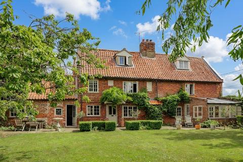 5 bedroom farm house for sale, Fully Restored Grade II Listed Home in Kettlestone