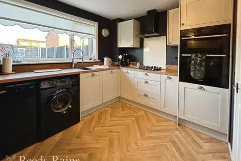 3 bedroom terraced house to rent – pohled 5