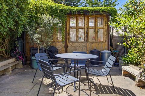 2 bedroom apartment for sale, Lordsmead Road, London, N17