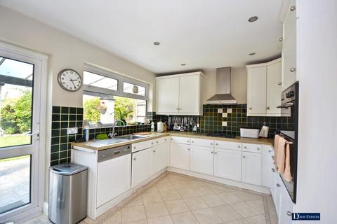 3 bedroom detached house for sale, Great Nelmes Chase, Emerson Park, Hornchurch, RM11