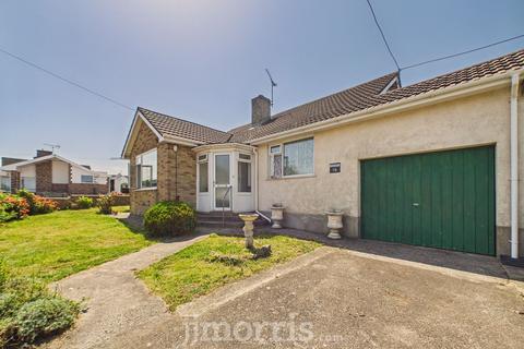 2 bedroom detached bungalow for sale, Hafan Tawel, 16 Penbanc, Fishguard, SA65 9BJ