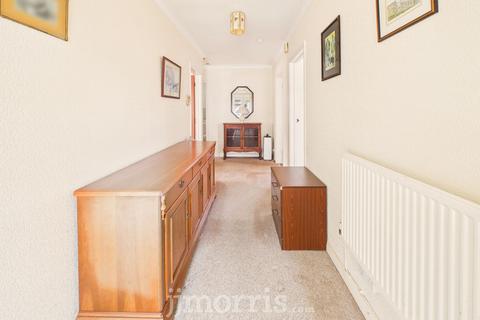 2 bedroom detached bungalow for sale, Hafan Tawel, 16 Penbanc, Fishguard, SA65 9BJ