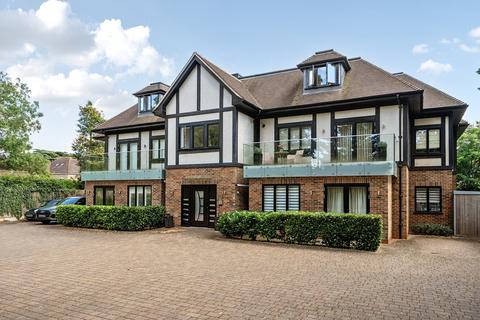 1 bedroom penthouse for sale, Bickley Park Road, Bromley, Kent, BR1