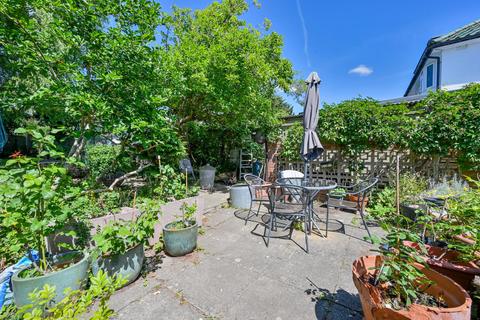 undefined, Stoneleigh Park Road, Stoneleigh, Epsom, KT19