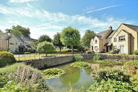 2 bedroom apartment for sale, St Marys Mead, Witney, OX28