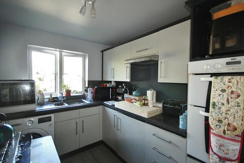 2 bedroom apartment for sale, St Marys Mead, Witney, OX28
