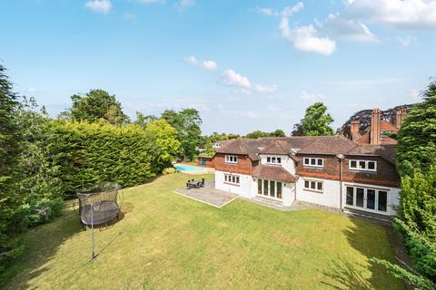 5 bedroom detached house for sale, Hawthorne Road, Bromley