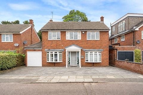 The Paddocks, Cockfosters, Barnet, EN4