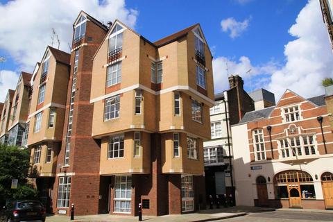 2 bedroom flat to rent, Bartholomew Close, London EC1A