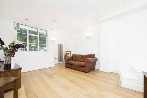 2 bedroom flat to rent, Bartholomew Close, London EC1A