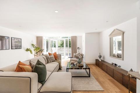 3 bedroom flat for sale, Broadwalk House, Hyde Park Gate, London SW7