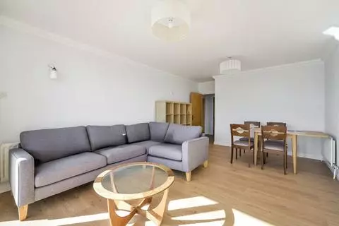 2 bedroom flat to rent, London