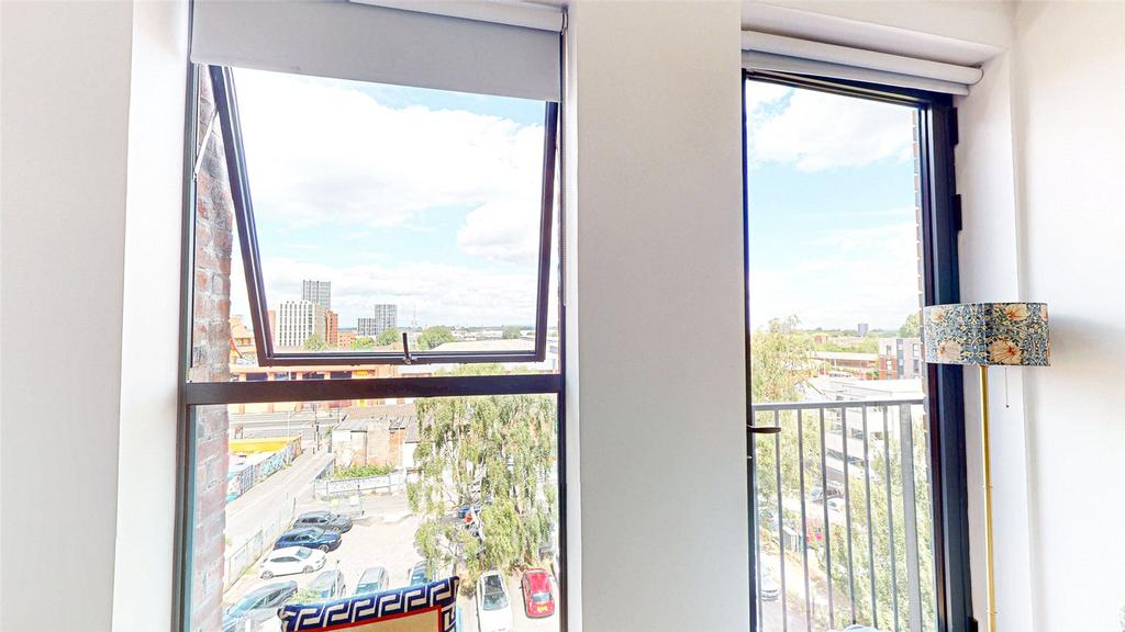 Apartment in Manchester, Ancoats - View 2