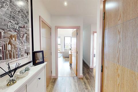 3 bedroom penthouse for sale, Roper Court, 109 George Leigh Street M4