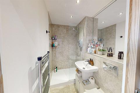 3 bedroom penthouse for sale, Roper Court, 109 George Leigh Street M4