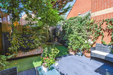 undefined, Sixpenny Close, Poole, Dorset, BH12