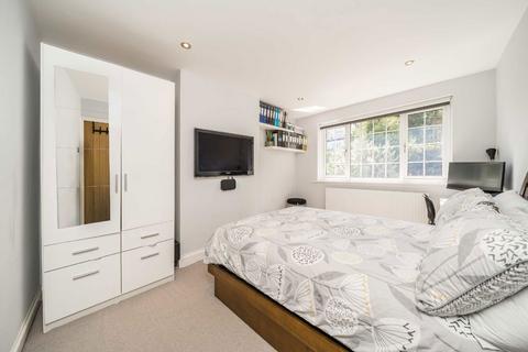 4 bedroom semi-detached house for sale, Knollys Road, London SW16