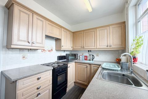 2 bedroom end of terrace house for sale, Lancaster Avenue, Stalybridge, SK15