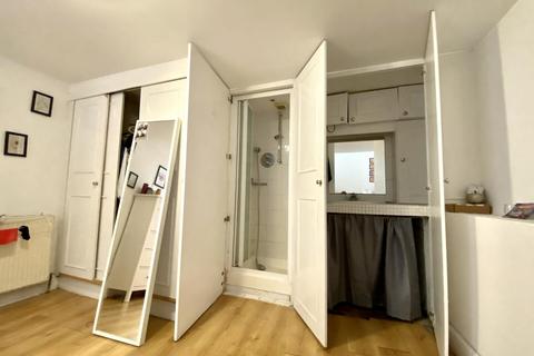3 bedroom flat to rent, 40A Mildmay Grove South, Islington