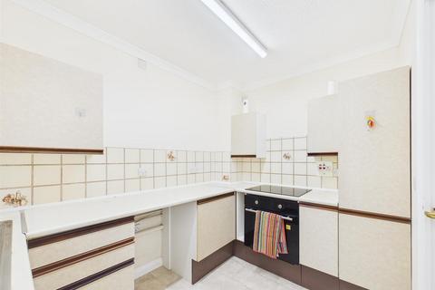 2 bedroom apartment for sale, Churchill Court, Beaconsfield Road, Aylesbury HP21