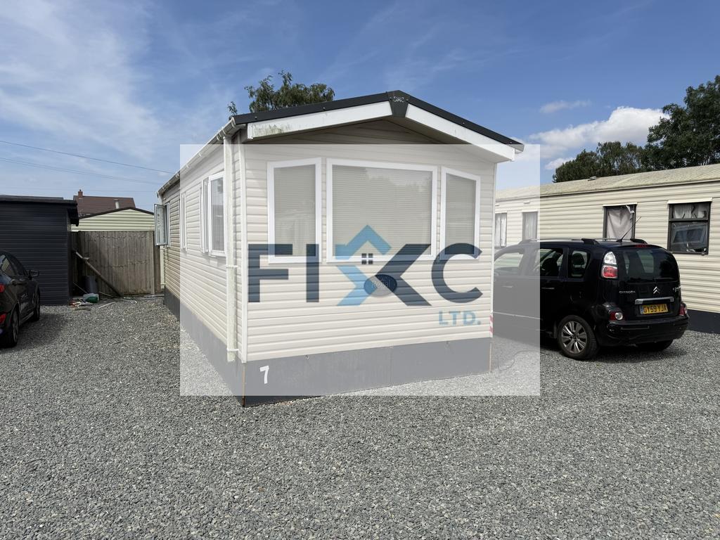 1 bedroom park home to rent