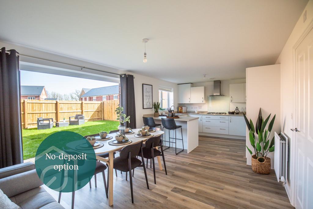 4 bedroom detached house to rent