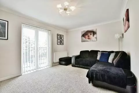 4 bedroom end of terrace house for sale – pohled 4