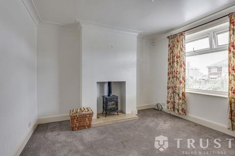 4 bedroom semi-detached house for sale, High Street, Hanging Heaton, WF17
