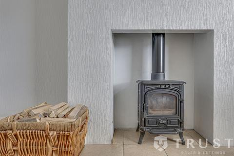4 bedroom semi-detached house for sale, High Street, Hanging Heaton, WF17