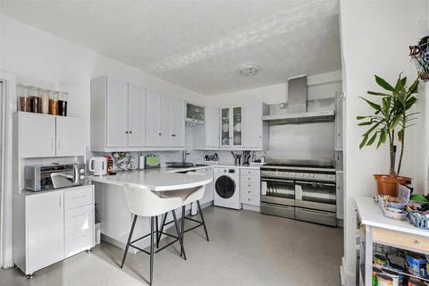 3 bedroom semi-detached house for sale, Knighton Avenue, Nottingham