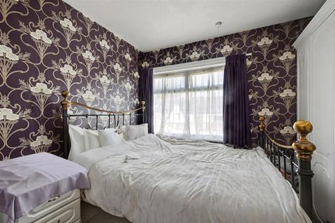 3 bedroom semi-detached house for sale, Knighton Avenue, Nottingham