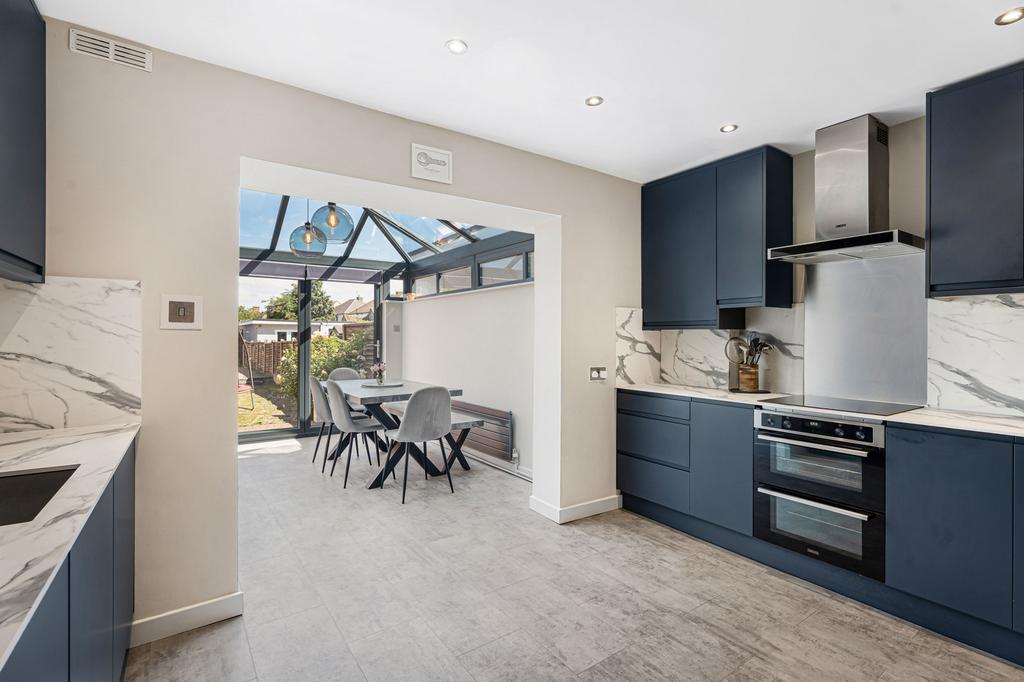 Kitchen/Conservatory