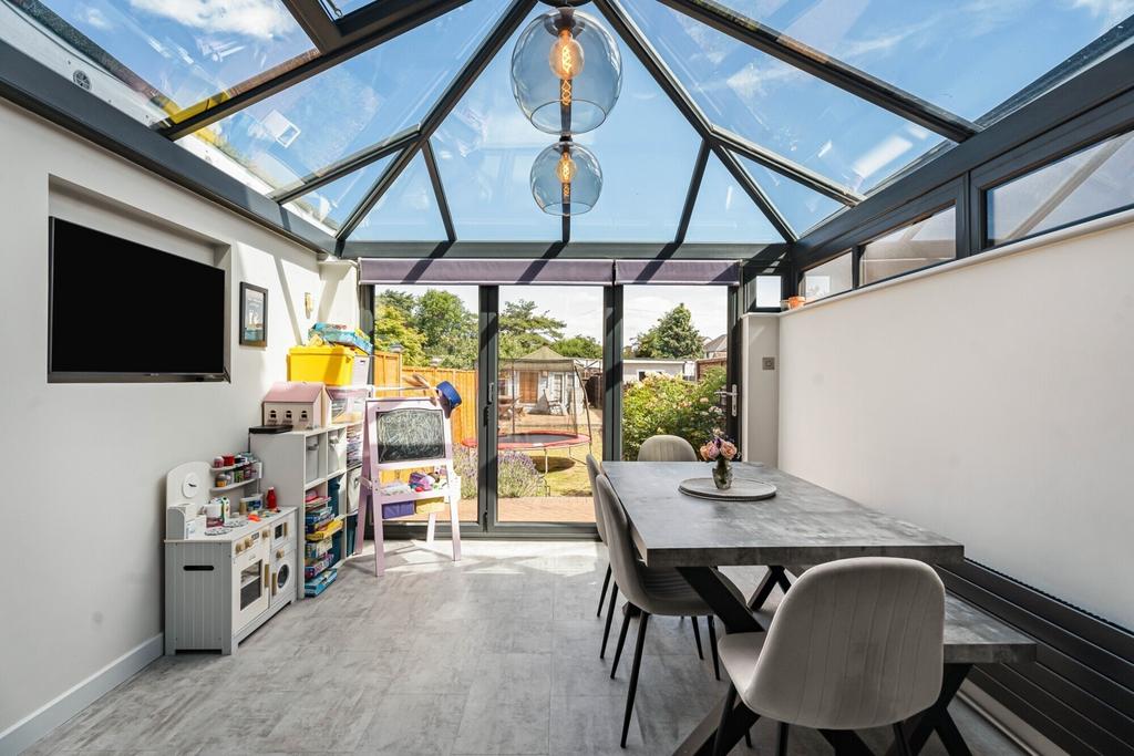 Kitchen/Conservatory
