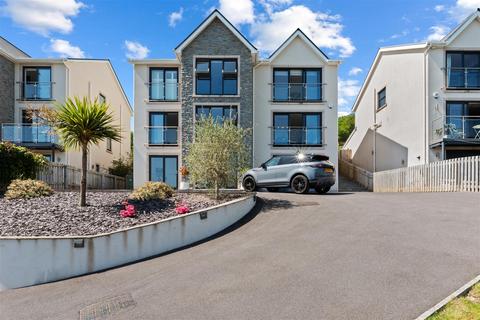 4 bedroom detached house for sale, Cysgod Y Deri, Llanedi Road, Pontarddulais, Swansea