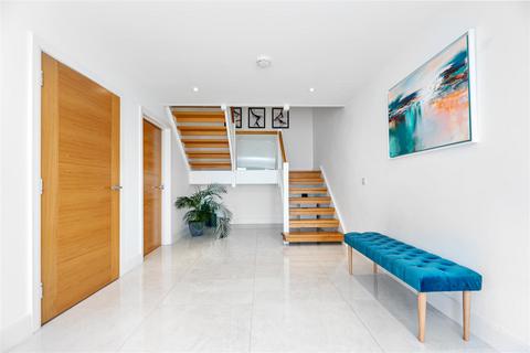 4 bedroom detached house for sale, Cysgod Y Deri, Llanedi Road, Pontarddulais, Swansea