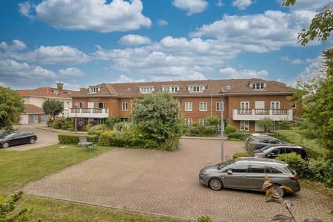 2 bedroom flat for sale, Elizabeth Court, North Foreland Road, Broadstairs, Kent, CT10