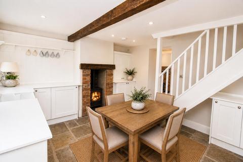 2 bedroom cottage for sale, Whalley Terrace, Tockholes
