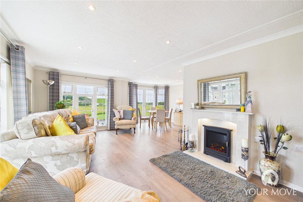 Living/Dining Room