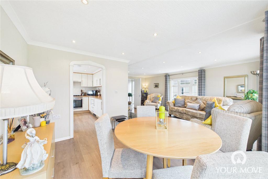 Living/Dining Room