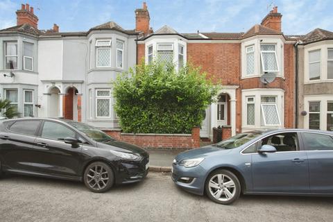 3 bedroom terraced house for sale, Claremont Road, Rugby