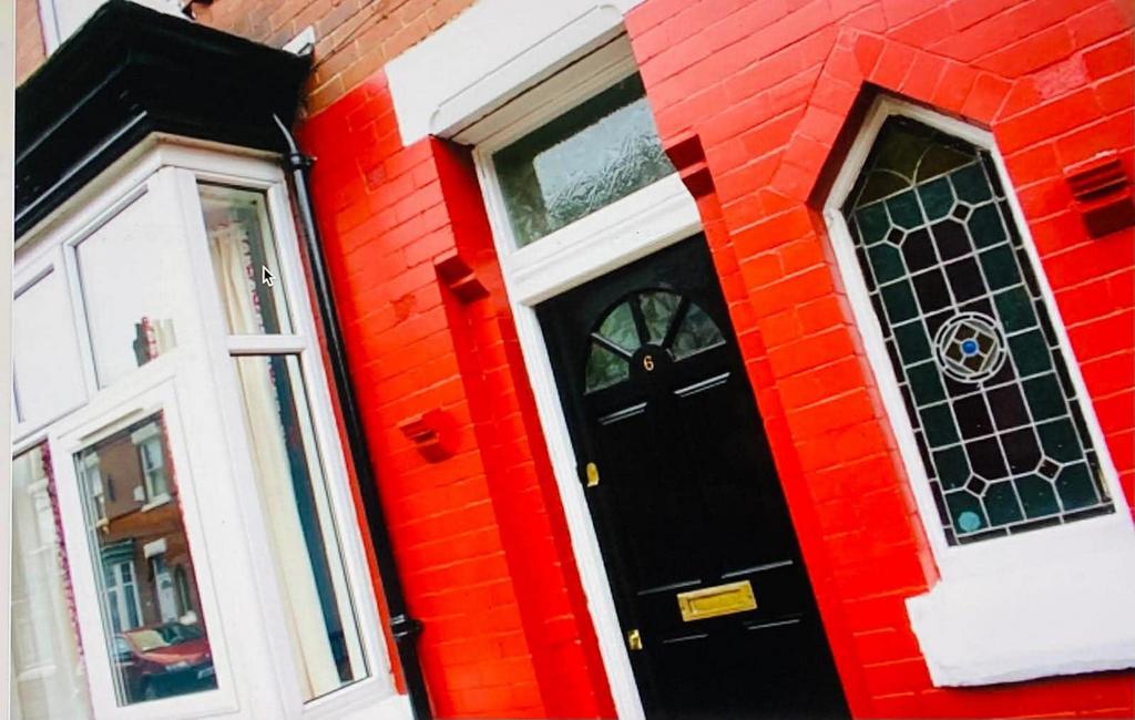 6 bedroom house to rent