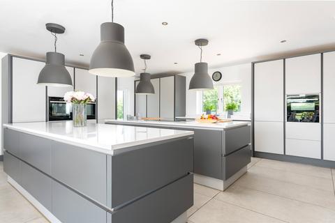 6 bedroom detached house for sale, Wilstead Hill, Haynes, Bedfordshire, MK45