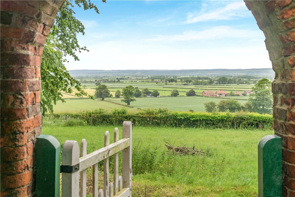 Bassett House Farm, Thorpe Bassett, Malton, North Yorkshire, YO17 - View 4