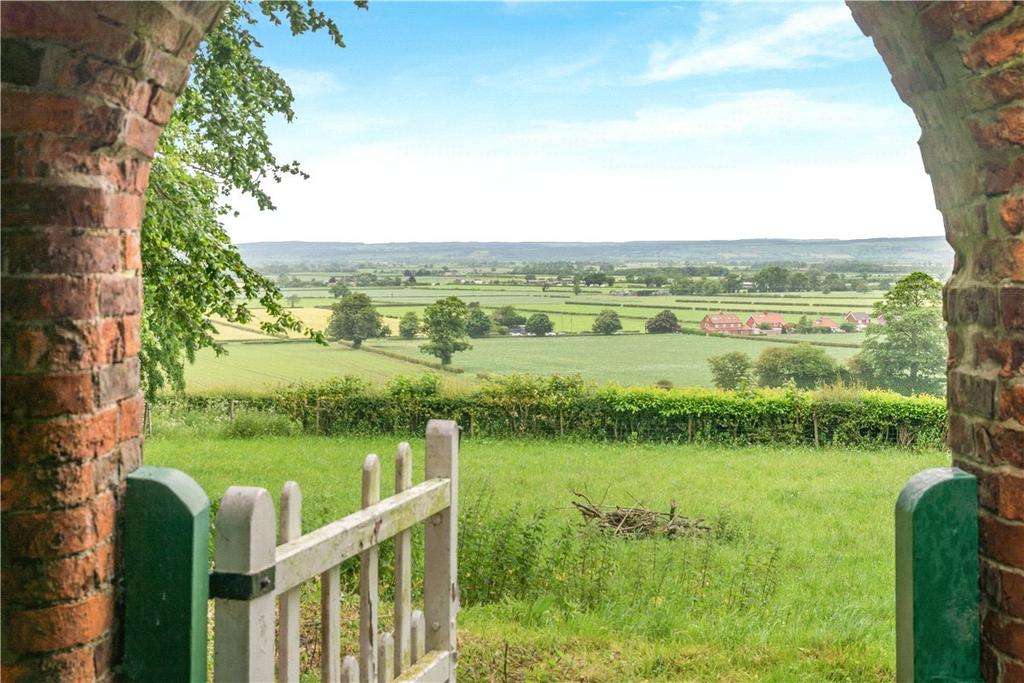 Lot 1 - Bassett House Farm, Thorpe Bassett, Malton, North Yorkshire, YO17 - View 4