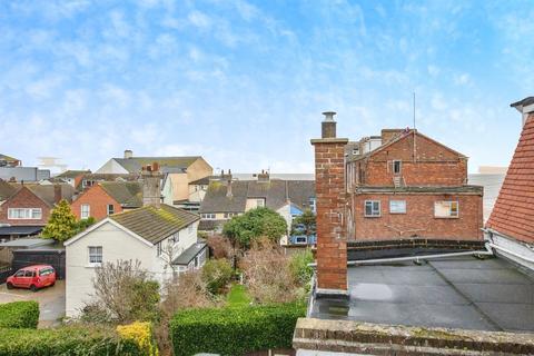 undefined, New Pier Street, Walton On The Naze