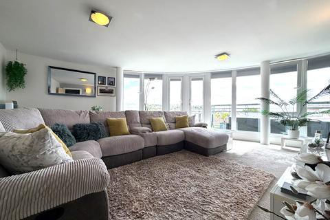 2 bedroom penthouse for sale, Sanford Street, Swindon SN1